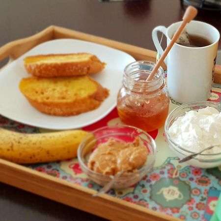 Vicky'S Garden Apartment กาลามากี ภายนอก รูปภาพ